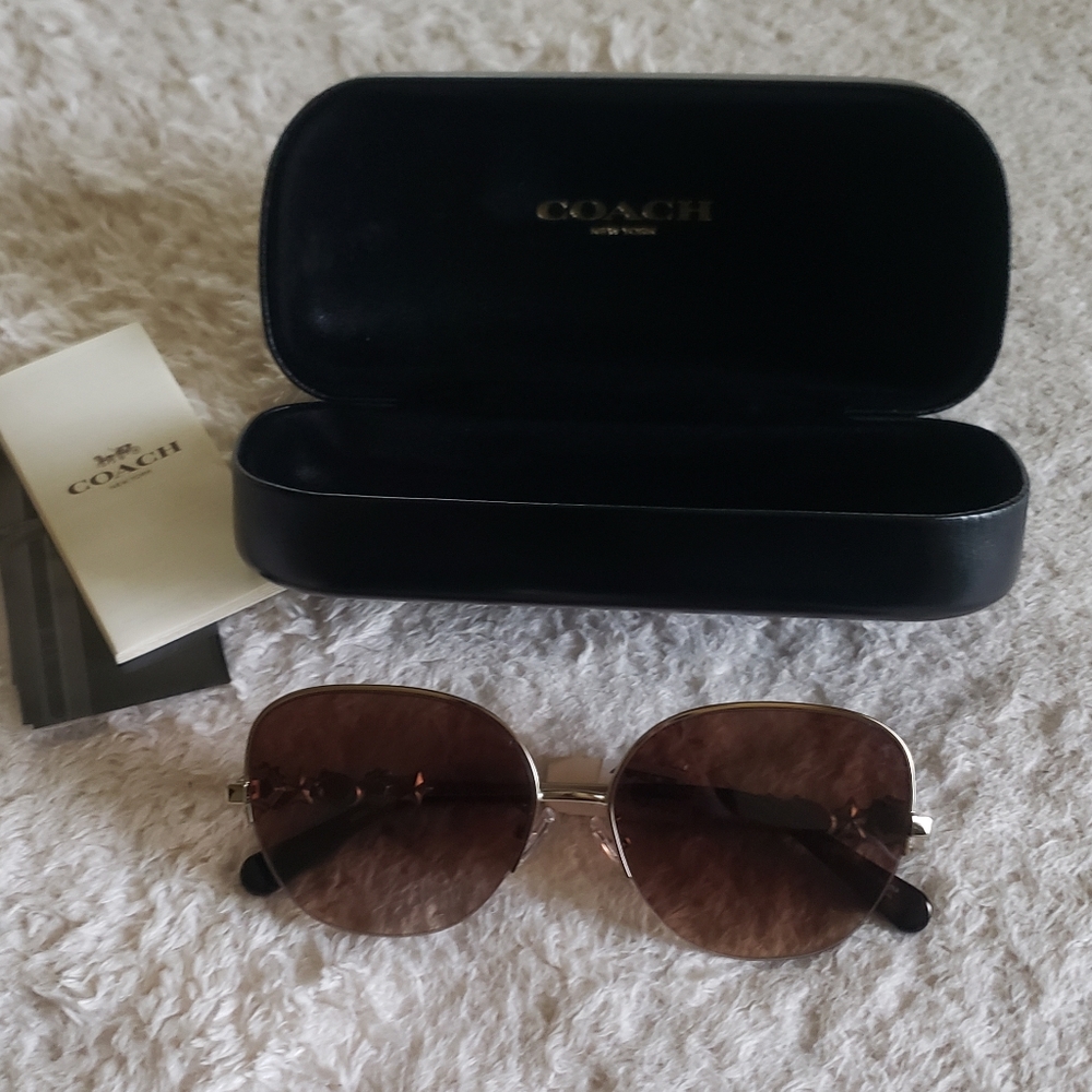 Coach sunglasses - Picture 3 of 5